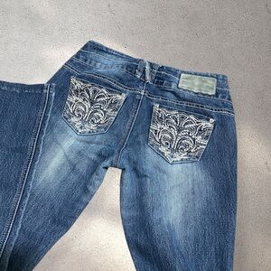 ALMOST FAMOUS LOW RISE BOOTCUT JEANS